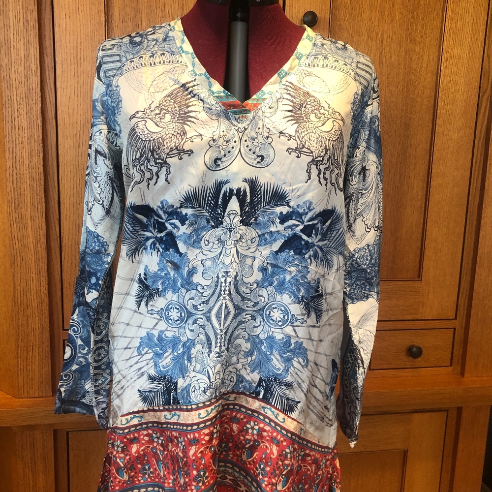 Johnny Was Size Small 100% silk tunic